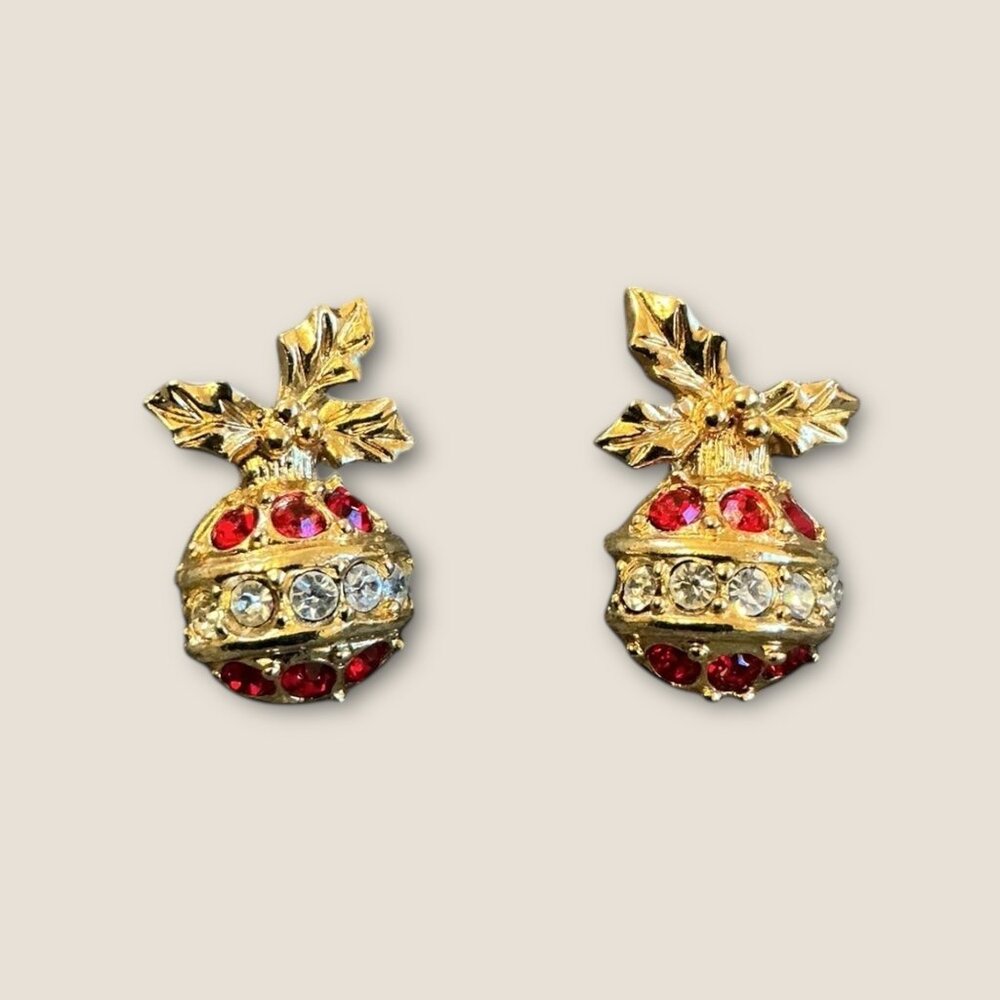 Avon Christmas Ornament Stud Earrings With Red & Clear Rhinestones Gold-Tone Met